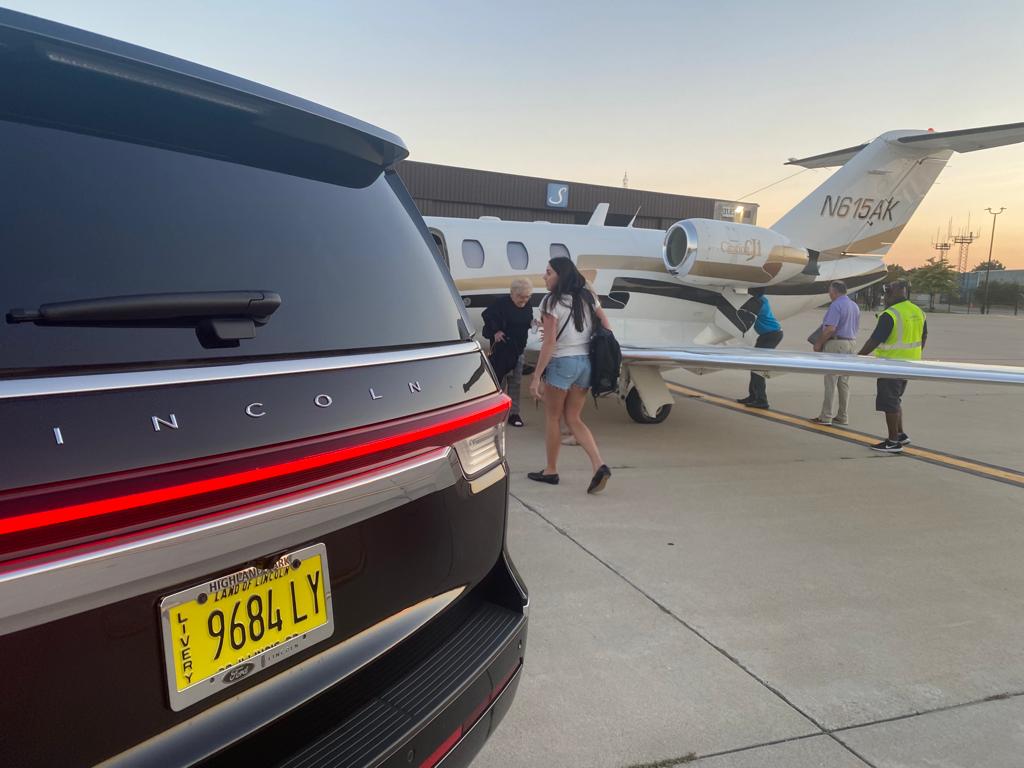 Limo And Car Service Beloit WI