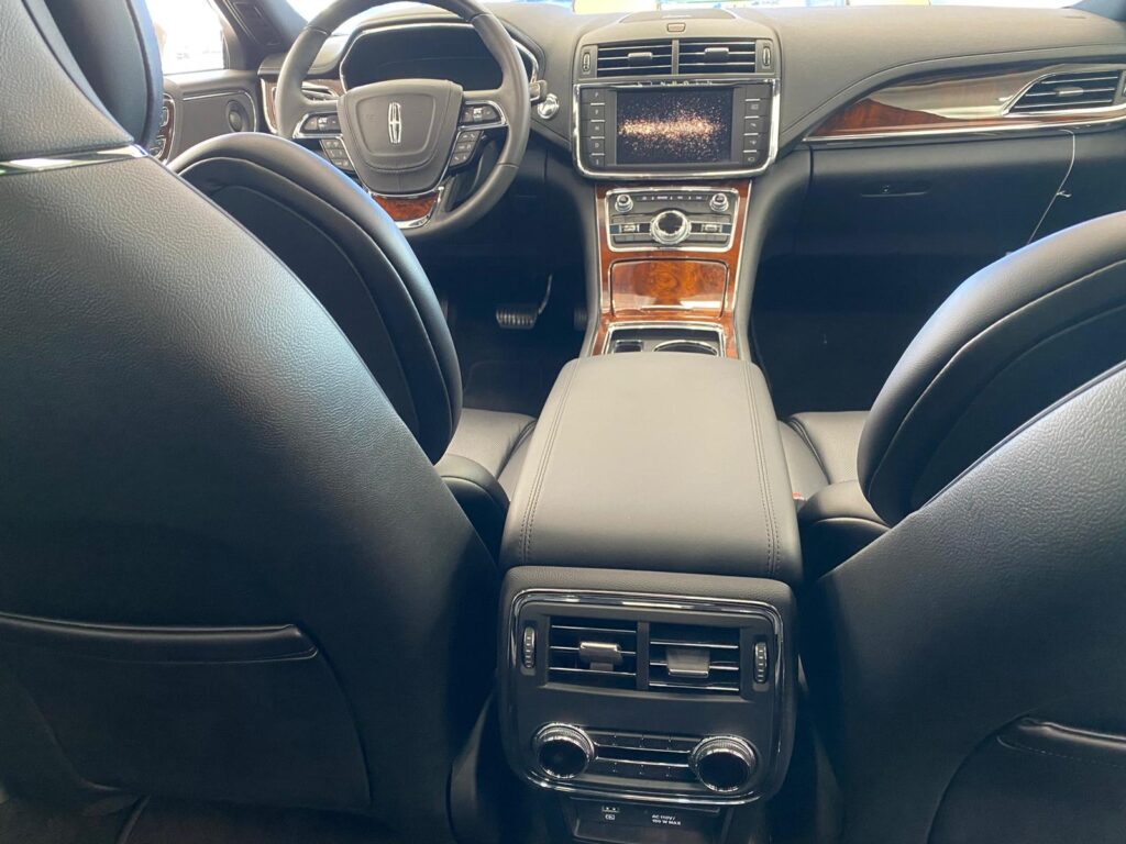 Luxury Sedan Service